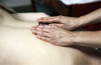 Massage Anleitung Hot Stone Massage - Rückenmassage